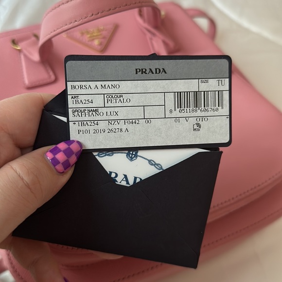 PRADA SAFFIANO LEATHER HANDBAG - Picture 4 of 4